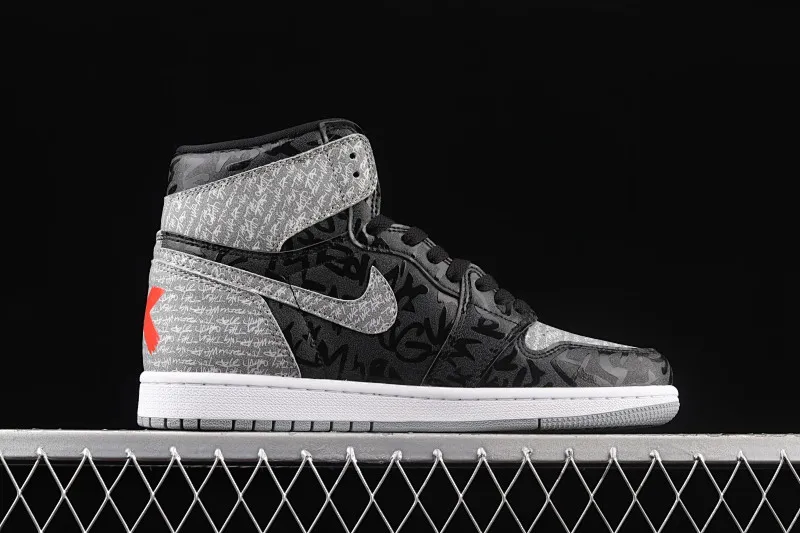 All categories Air Jordan Jordan series basketball shoes Air Jordan 1 High Cost-effective version Air Jordan 1 High OG "Rebellionaire" AJ1 Joe 1 black and gray banned "Rebelionaire" high-top basketball shoes 555088-036